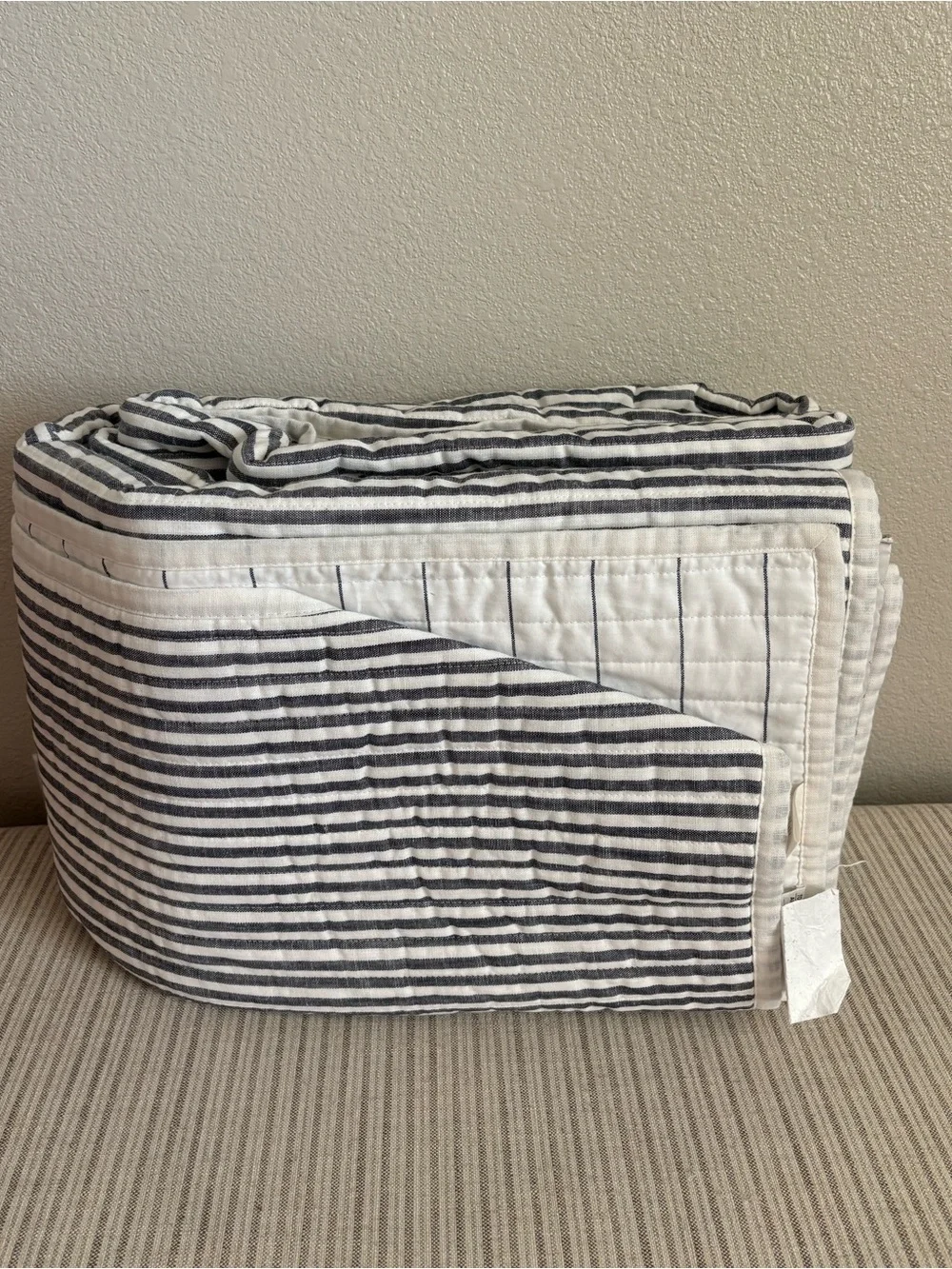 NWT Full/Queen Reversible Cotton Stripe Quilt Navy - Threshold